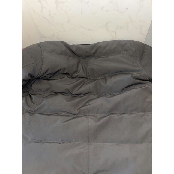 Canada Goose Puffer Jacket in Grey - Excellent Condition - Picture 2 of 5